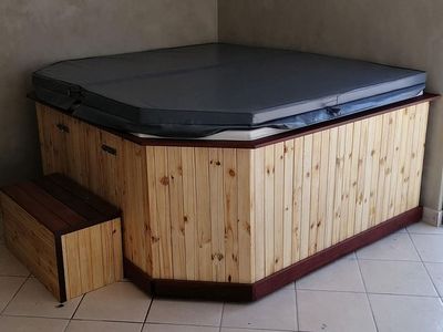 Hot tub cover